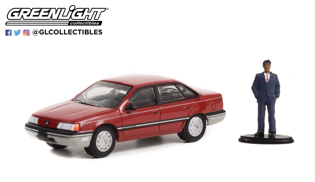 1:64 Greenlight *HOBBY SHOP 13* Red 1989 Ford Taurus Sedan