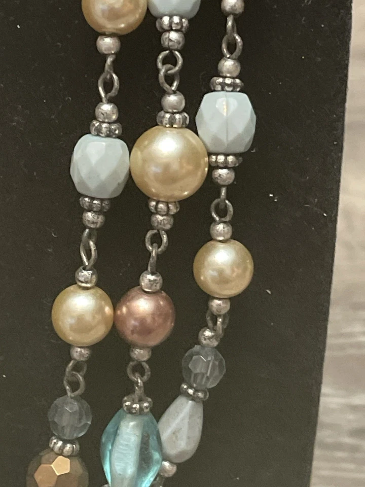 Collar con cuentas en capas Premier Designs perlas acuáticas bronce Foto 2 de 4