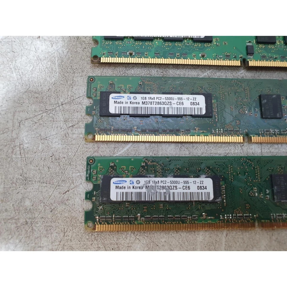 Lot of Samsung M378T2953EZ3-CE6, M378T2863QZS-CE6 Memory Module (4x1GB) DDR2 RAM - Image 3 of 4