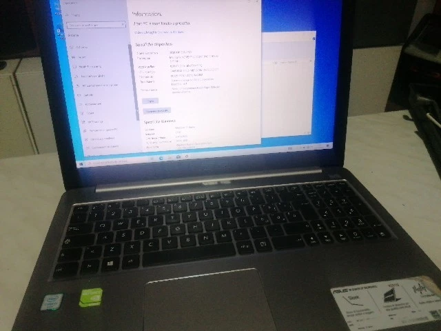 Asus K501U INTEL CORE I7 RAM 8 GB ESPANDIBILE 1 TB HD WINDOWS 10 Pro - Immagine 3 di 4