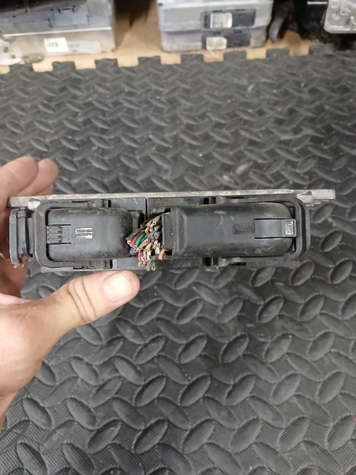 Módulo de computador 2012 Nissan Pathfinder 4.0L ECU ECM Mec150-550 C1 23710-9BE8A 92 - Imagem 3 de 4