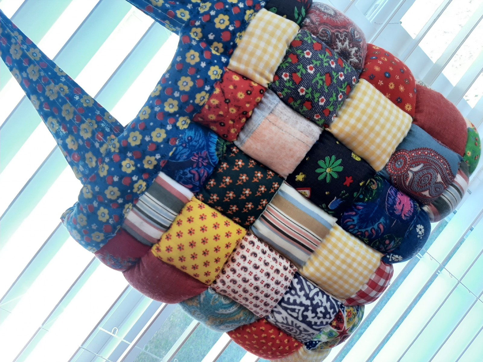 Vintage Handmade Patchwork Quilt Bag - image 8