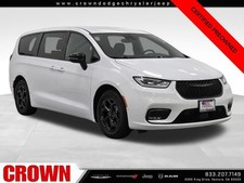 2024 Chrysler Pacifica Select