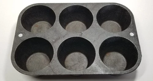 Vintage Lodge Cast Iron Muffin Pan 6-Hole #5P2 Excellent Pre-owned Condition
