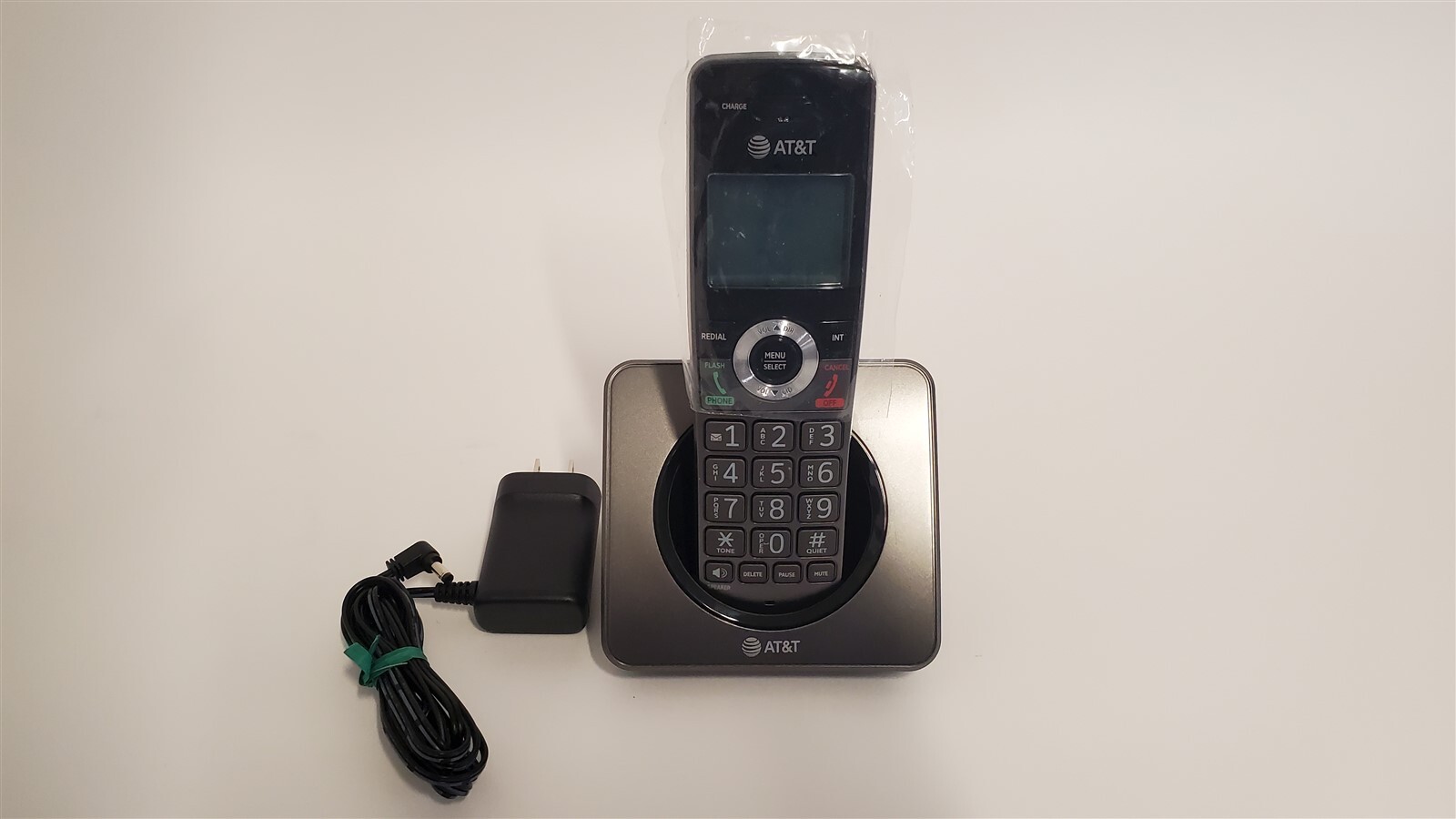 AT&T GL2101 DECT 6.0 Bluetooth Handset Cordless Phone with Battery and Base