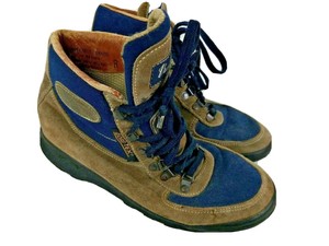 navy blue hiking boots