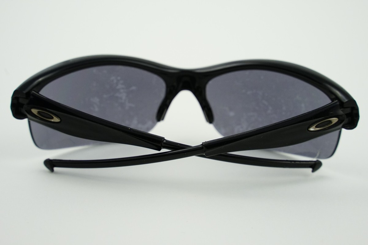 LIKE NEW Oakley Commit Polished Black 62-12-124 Oakley Commit In Women Sunglasses for sale | eBay main image 4