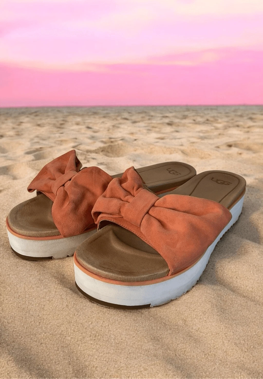 Sandali UGG Joan Slide donna taglia 9 5 plateau zoccoli corallo scamosciato fiocco accento