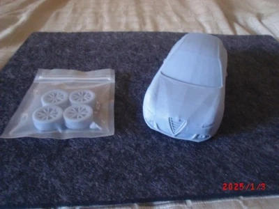 1:24 Alfa Romeo Giulietta 2010 3D Druck ungebaut - Bild 1 von 2
