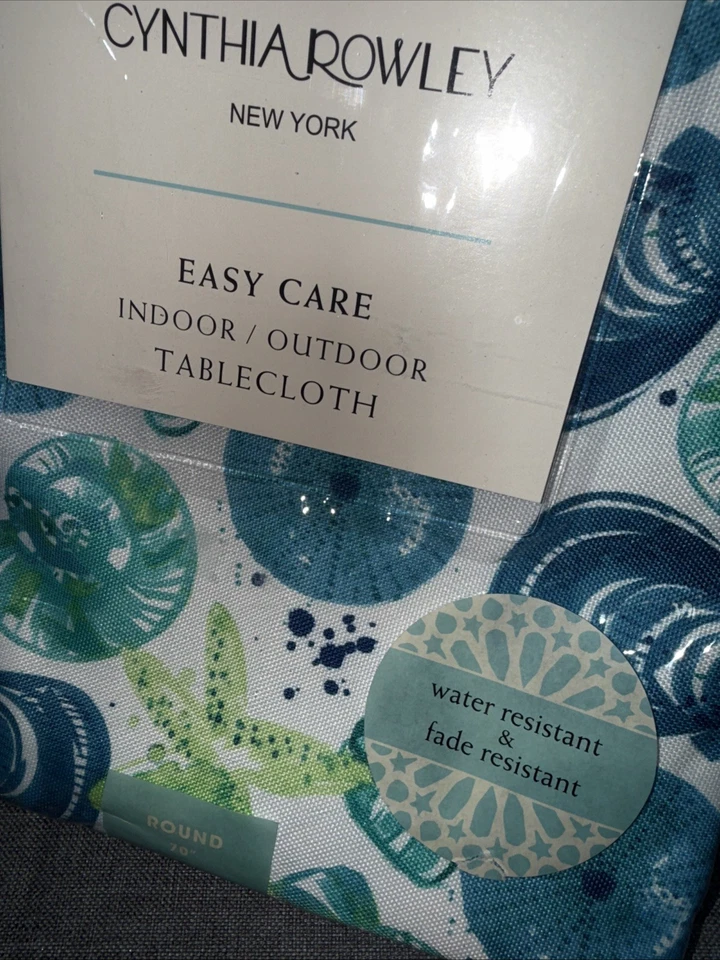 Cynthia Rowley Shells  Table Cloth Round 70” Muliticolor Blue/Green - Image 3 of 3