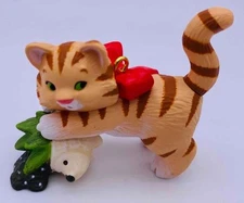 2022 Mischievous Kittens Hallmark Ornament #22 Approx. 1.75 x 1.6 x 0.84