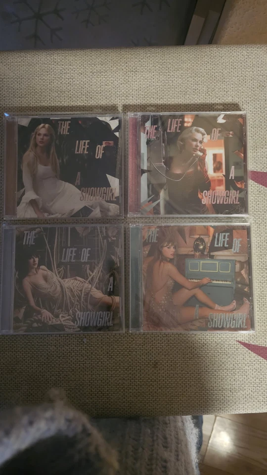 Taylor Swift - The Life of a Showgirl LIMITED Release Deluxe CD - Bild 2 von 4