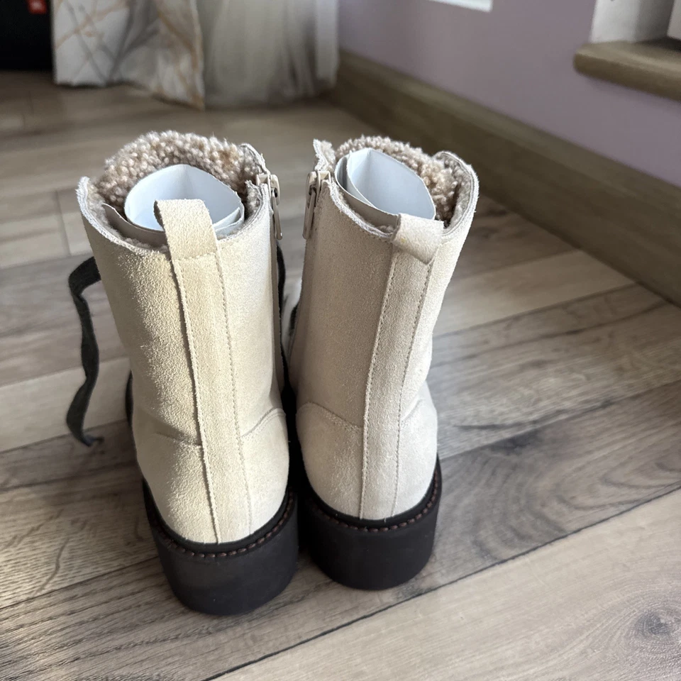 Botas de camurça Brunello Cucinelli tamanho 34 feitas na Itália, novas sem caixa e etiquetas - Imagem 3 de 4