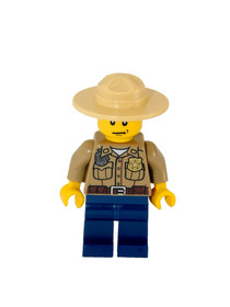 LEGO City Forest Police Officer Minifigure Forest Police Robber's Hideout 4438
