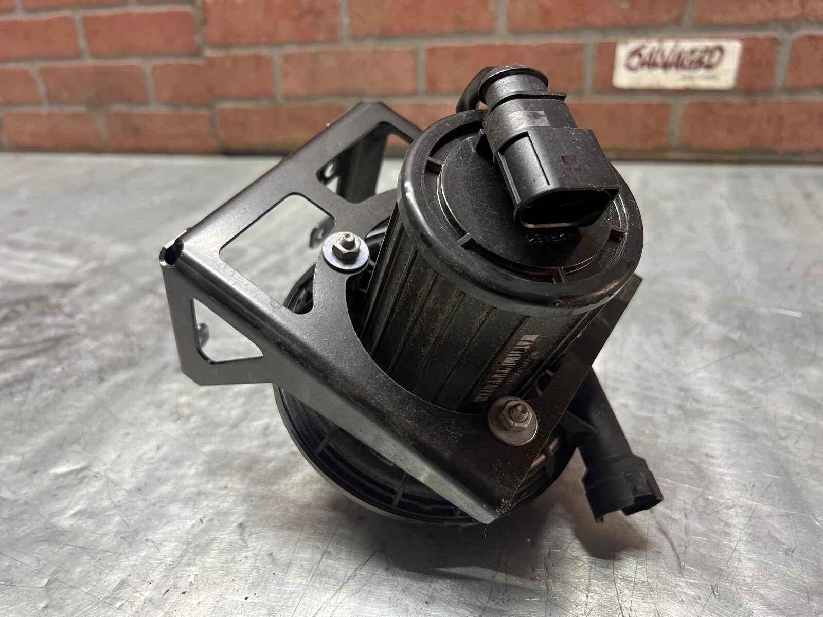 15-17 McLaren 650S Secondary Air Injection Smog Pump OEM