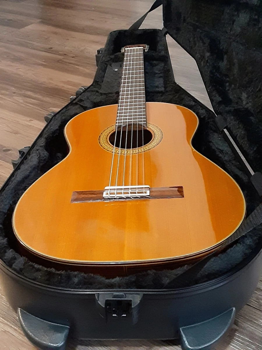Dauphin cheap classical guitar