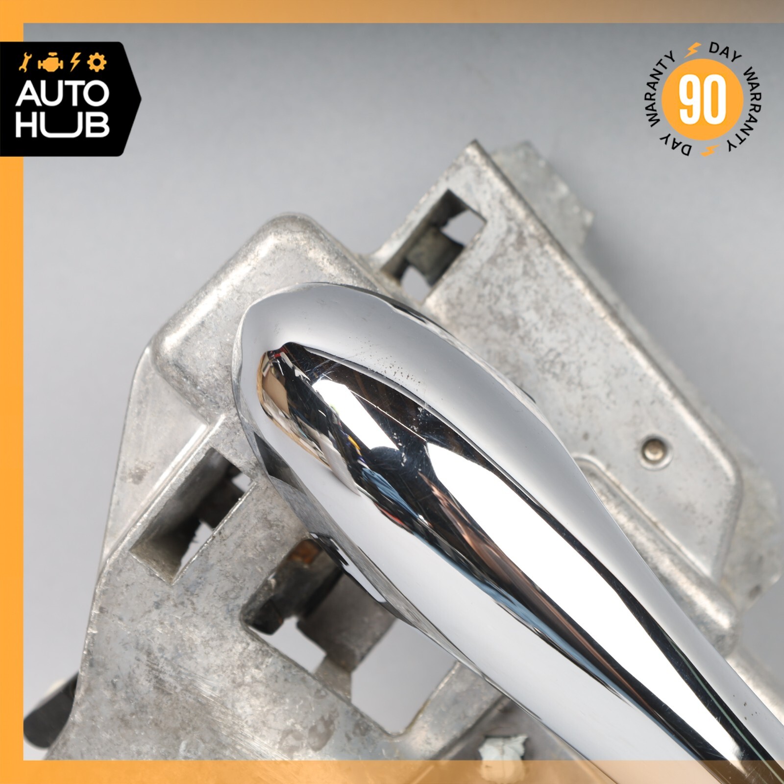 08-19 Maserati GranTurismo M145 Front Right Side Exterior Door Handle OEM