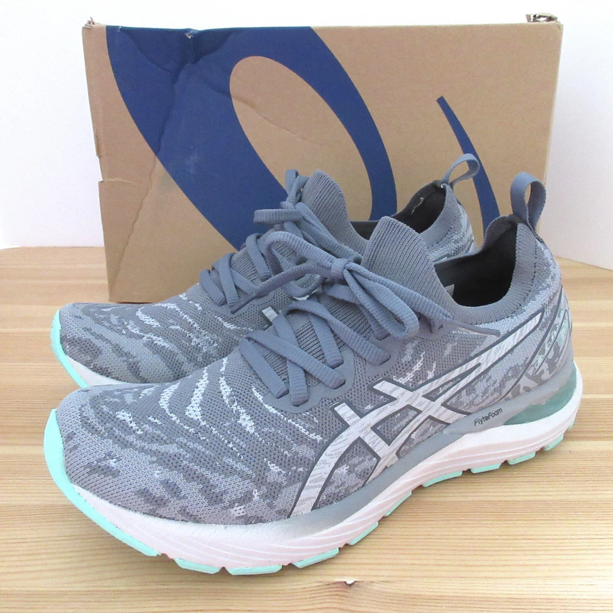 Asics Gel Cumulus 23 Womens size 8 Sheetrock Gray Knit Running