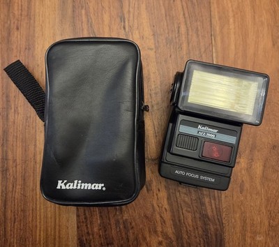 Kalimar AFZ-7000 Auto Focus System Camera Flash Unit With Black Zip Up Bag