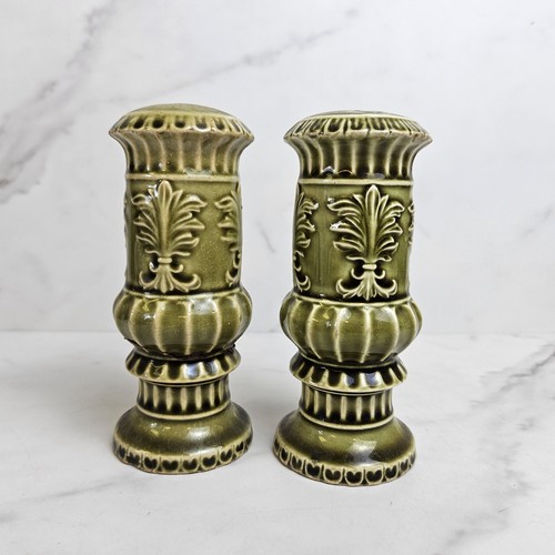 Vintage MCM Japan Pottery Salt And Pepper Shakers Green Column Leaf Motif - Picture 2 of 5