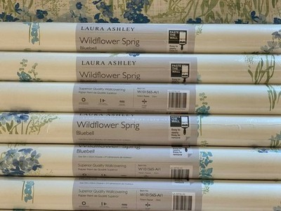 Laura Ashley Wildflower Sprig Bluebell Tapete 9 Rollen verfügbar Preis pro Rolle 
