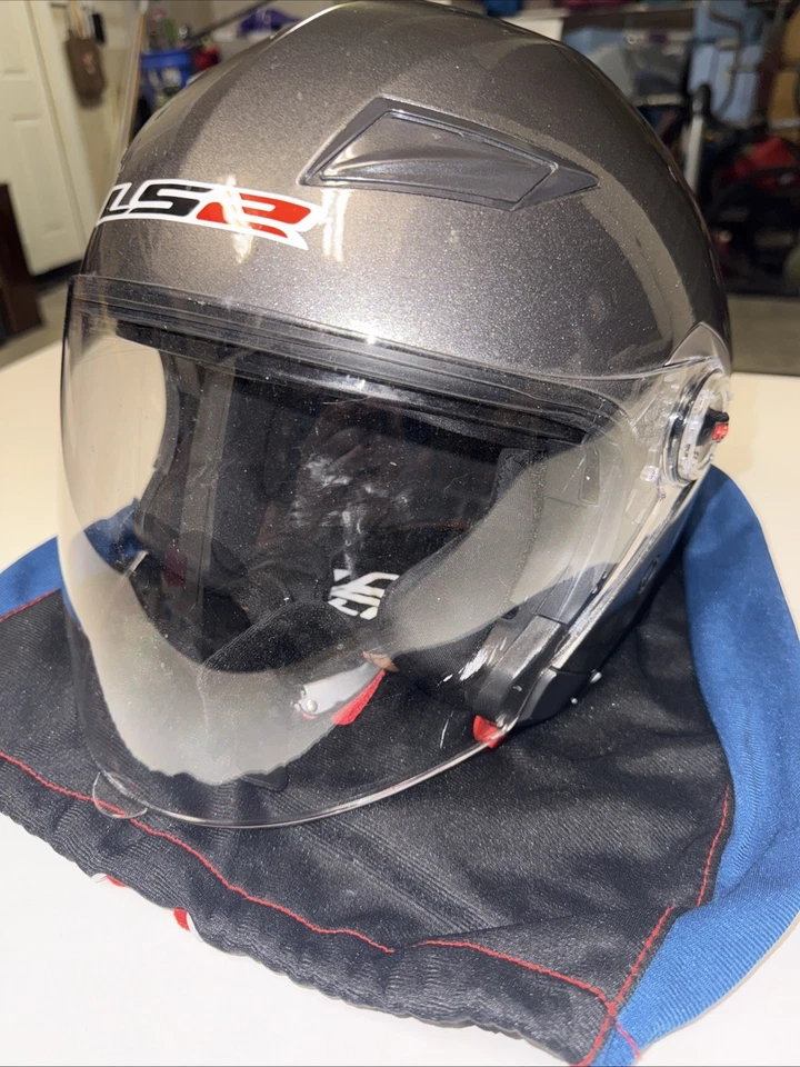 LS2 Helmet 0F569 DOT FMVSS No.218 Certified ECE 22.05 Size XS - Image 2 of 4