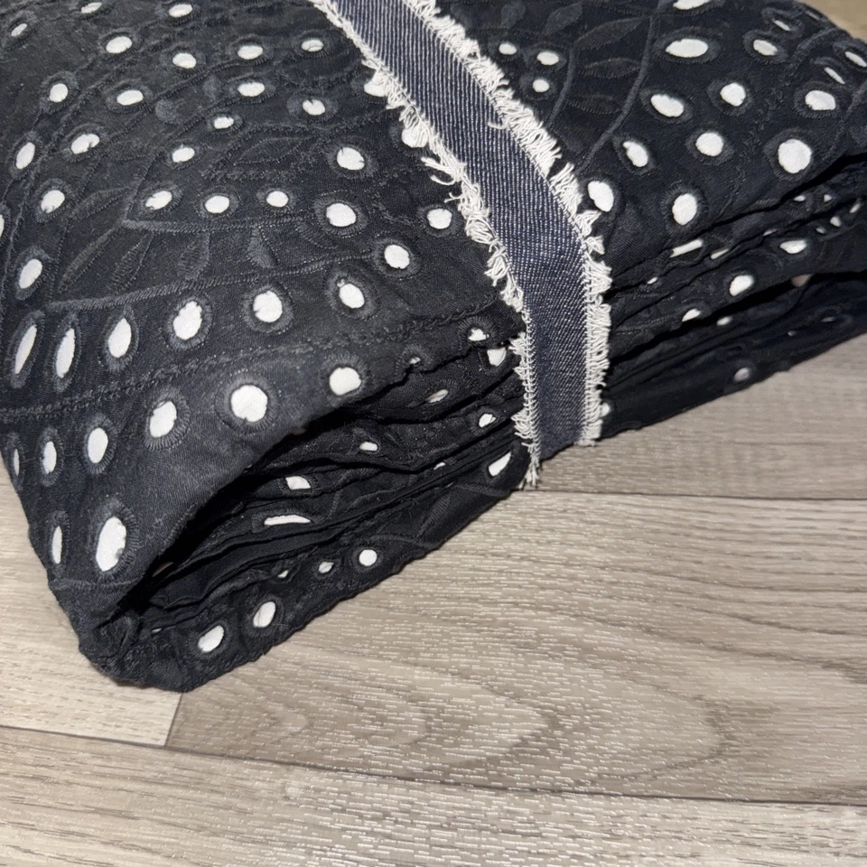 Funda nórdica Pottery Barn Teen Emily Meritt con ojales encantadora negra #2290L Foto 4 de 4