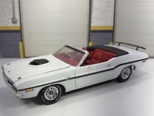 GREENLIGHT 1/18 Scale 1970 DODGE CHALLENGER “SAMPLE MODEL” VINTAGE 2010