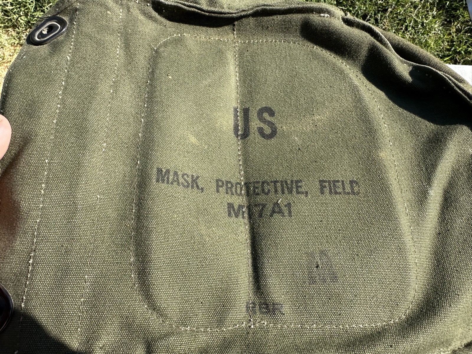 Vintage US  M17A1 Chemical Gas Mask MSA Size Medium With Bag and Extras 