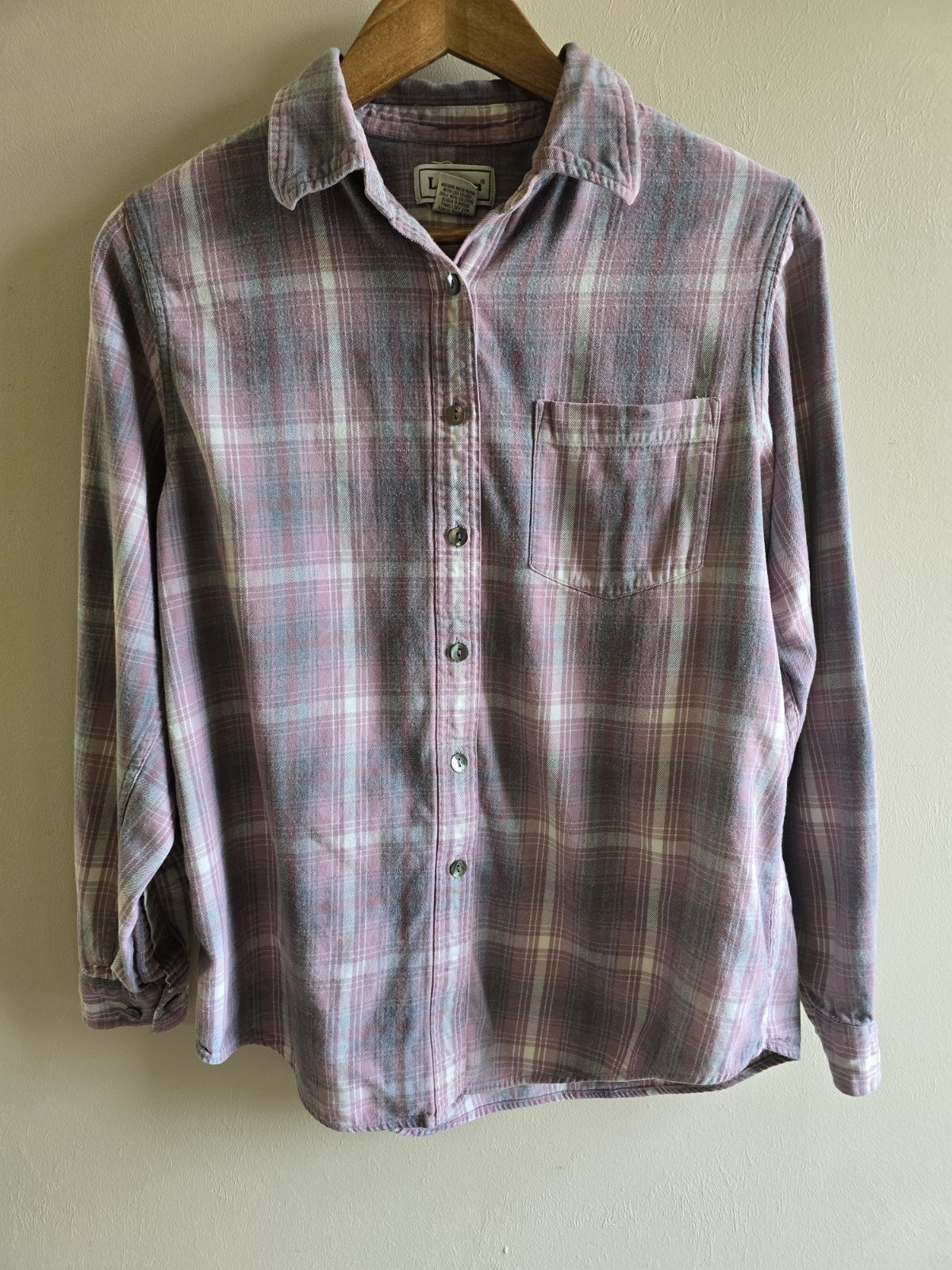 Women's L L Bean Pink Gray Plaid Button-Up Long Sleeve Sz M Blouse 100% Cotton