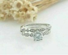 Bague de mariage vintage sertie de 2,80 carats coupe ronde moissanite or blan...