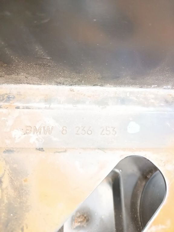 BMW 3 E46 2001 Battery tray pad 8236253 ARB15735 | eBay 