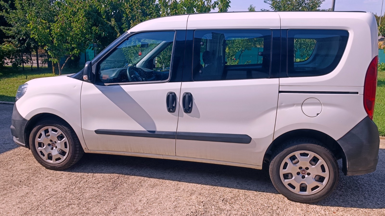 Furgone Fiat Doblò 95 Multijet 2 foto 2