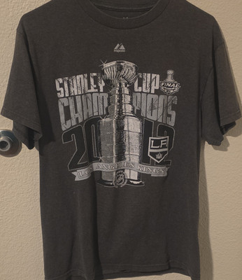 Majestic Los Angeles Kings Stanley Cup Champions 2012 NHL Shirt Gray M