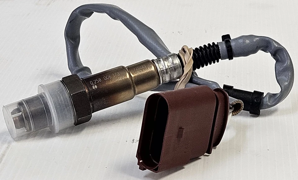 Sensor de oxígeno BOSCH 16373 para Volkswagen Audi a granel sin caja posición aguas abajo Foto 2 de 4