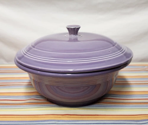 Fiesta Fiestaware Lilac Purple Covered Casserole - Thumbnail 2