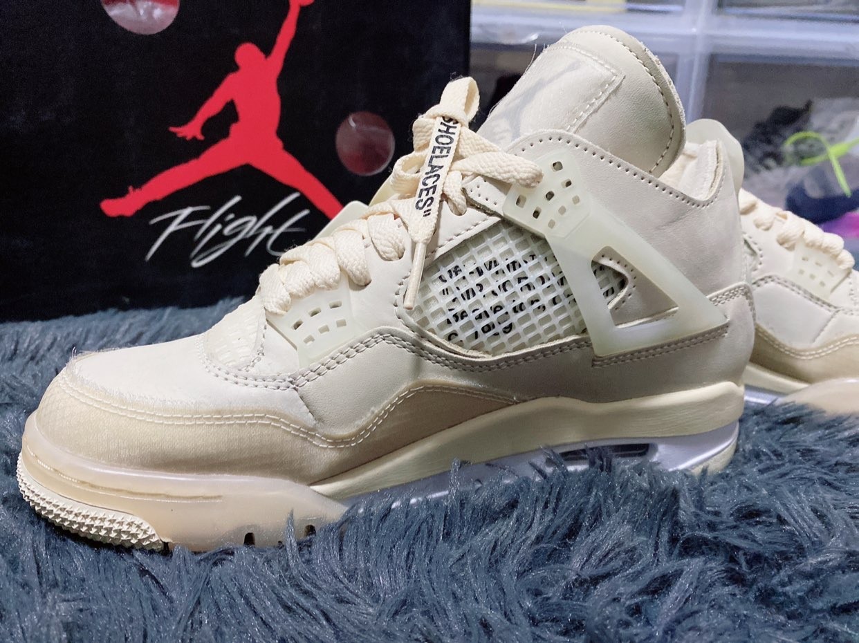 Jordan 4 x Off-White Retro SP Sail Jordan CV9388-100