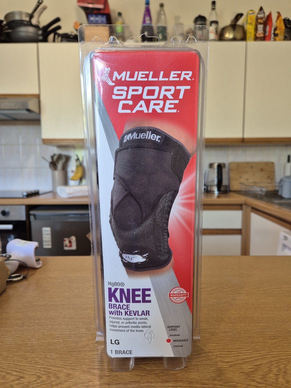Mueller Hg80 Knee Brace With Kevlar LG