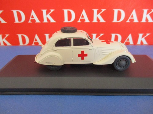 Die cast 1/43 Modellino Auto Ambulanza Peugeot 402 B Legere Kriegsmarine 1943 - Foto 4 di 6