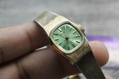 Vintage Seiko Hand Winding 1104 3370 Lady Watch Oval Shape Gold