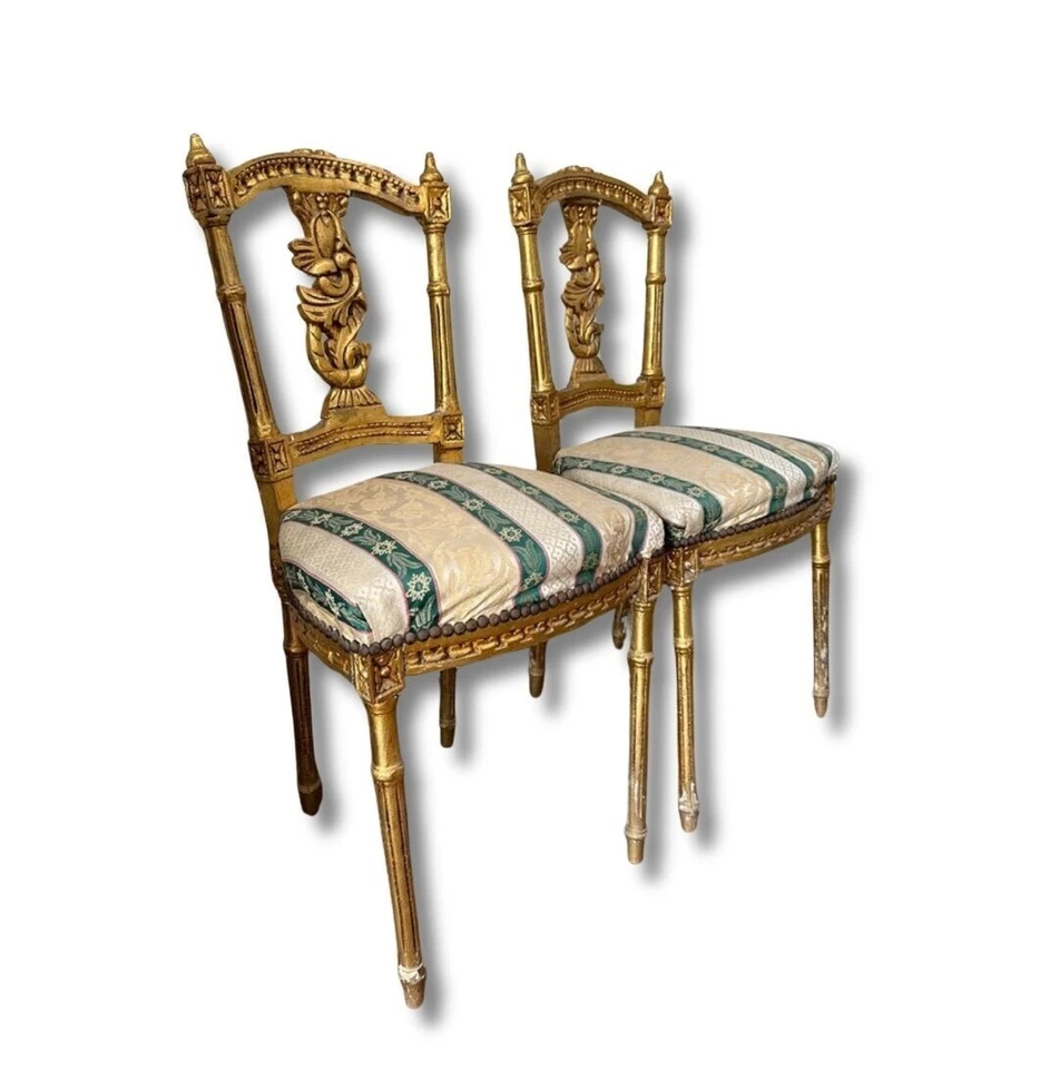 Sillas talladas en hojas de oro estilo Imperio con asientos tapizados Foto 3 de 4