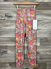 Lululemon Align HR Tight 25” *Pockets Nulu Four Way Stretch Size 2 IFLO 25081