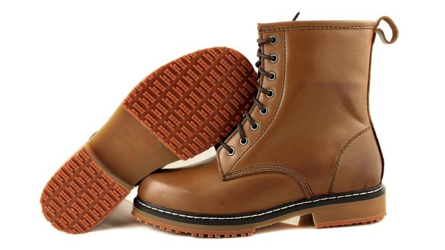 women's slip resistant combat boots