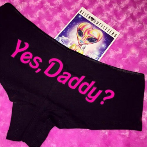 SeXy Slip Yes Daddy String Tanga Wäsche Damen Dessous GoGo Pink Weiß Schwarz - Bild 8 von 18