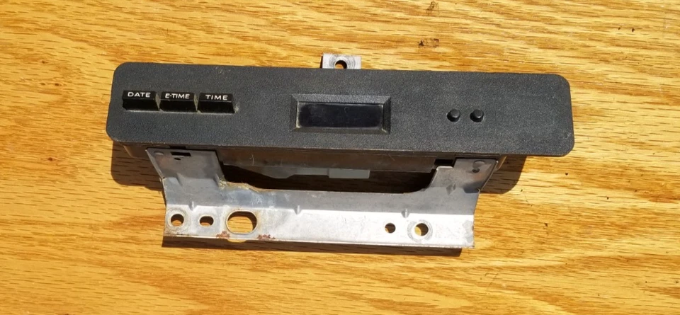 Tablero de reloj 1980-86 Ford Truck Bronco F150 F250 F350 86 85 84 83 82 81 80 Foto 3 de 4