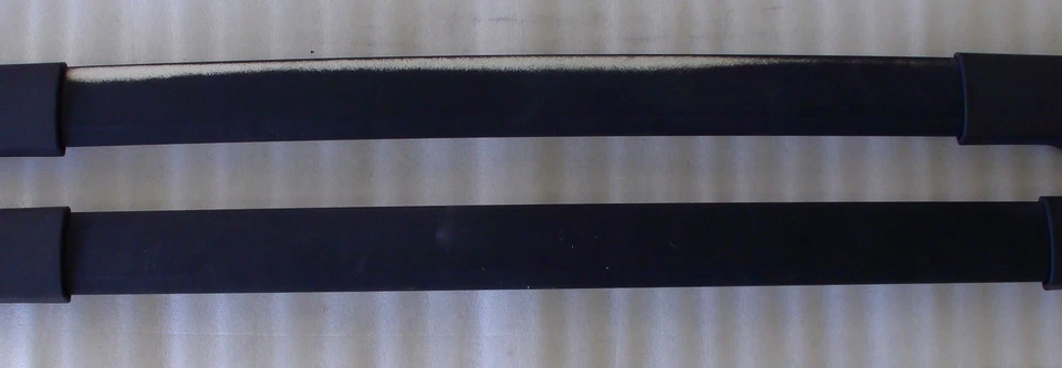 Juego de barras transversales para portaequipajes de techo Subaru Forester 2009-2013 con tornillos OEM Foto 4 de 4