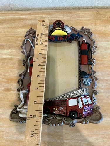 Red Hats Of Courage Photo Frame Firefighter 3D Three Dimension 1998 Vanmark - Picture 4 of 5