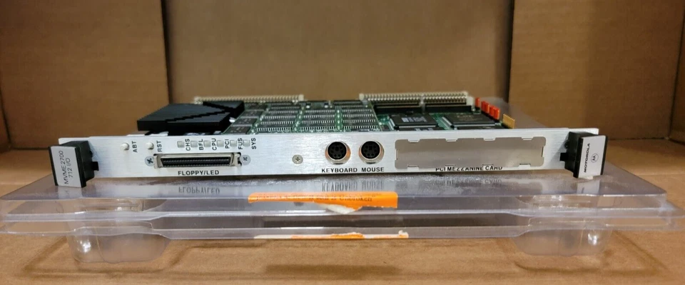 MOTOROLA MVME 2700 712 I/0 - 01-W1668B67C W/ 01-W3287F - Image 4 of 4