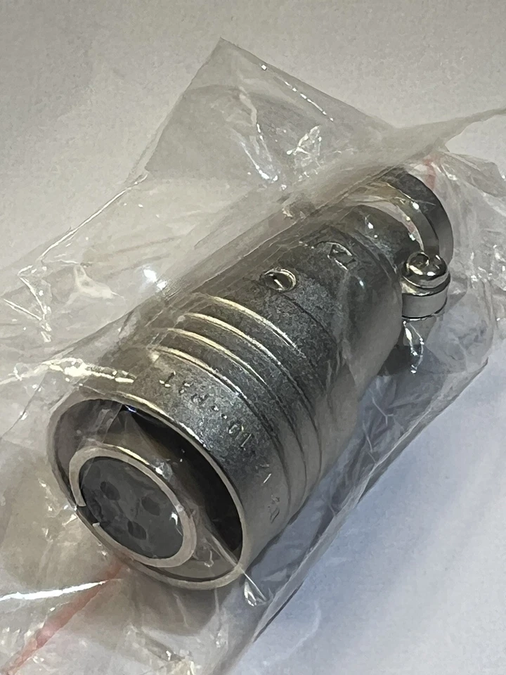Tajimi PRCO3 12A10 3AF 10.5 Connector Plug - Image 3 of 4