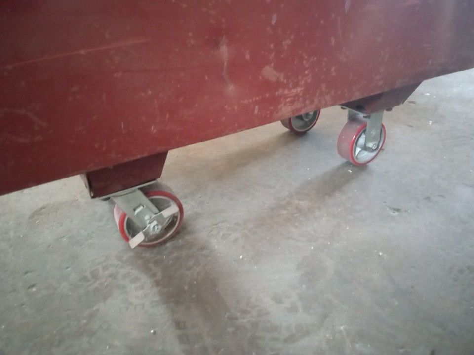 Crescent Jobox 653990R1 Brown 20x31x45 with wheels used nice shape with